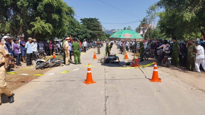 Xe-may-dam-nhau-nguoi-dan-ong-khong-doi-MBH-hcet-t