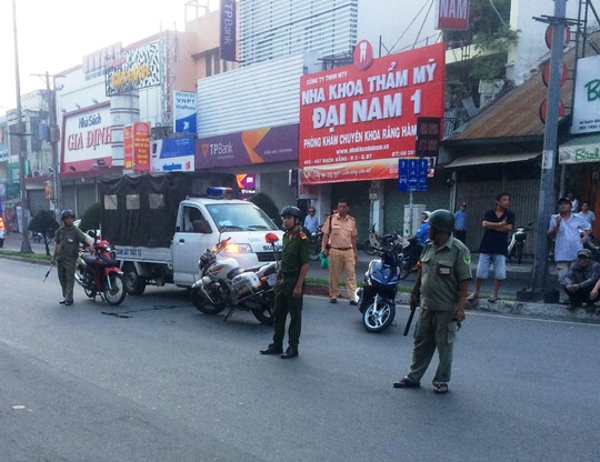 Phoi-hop-truy-tim-o-to-tong-chet-nguoi-roi-bo-tron