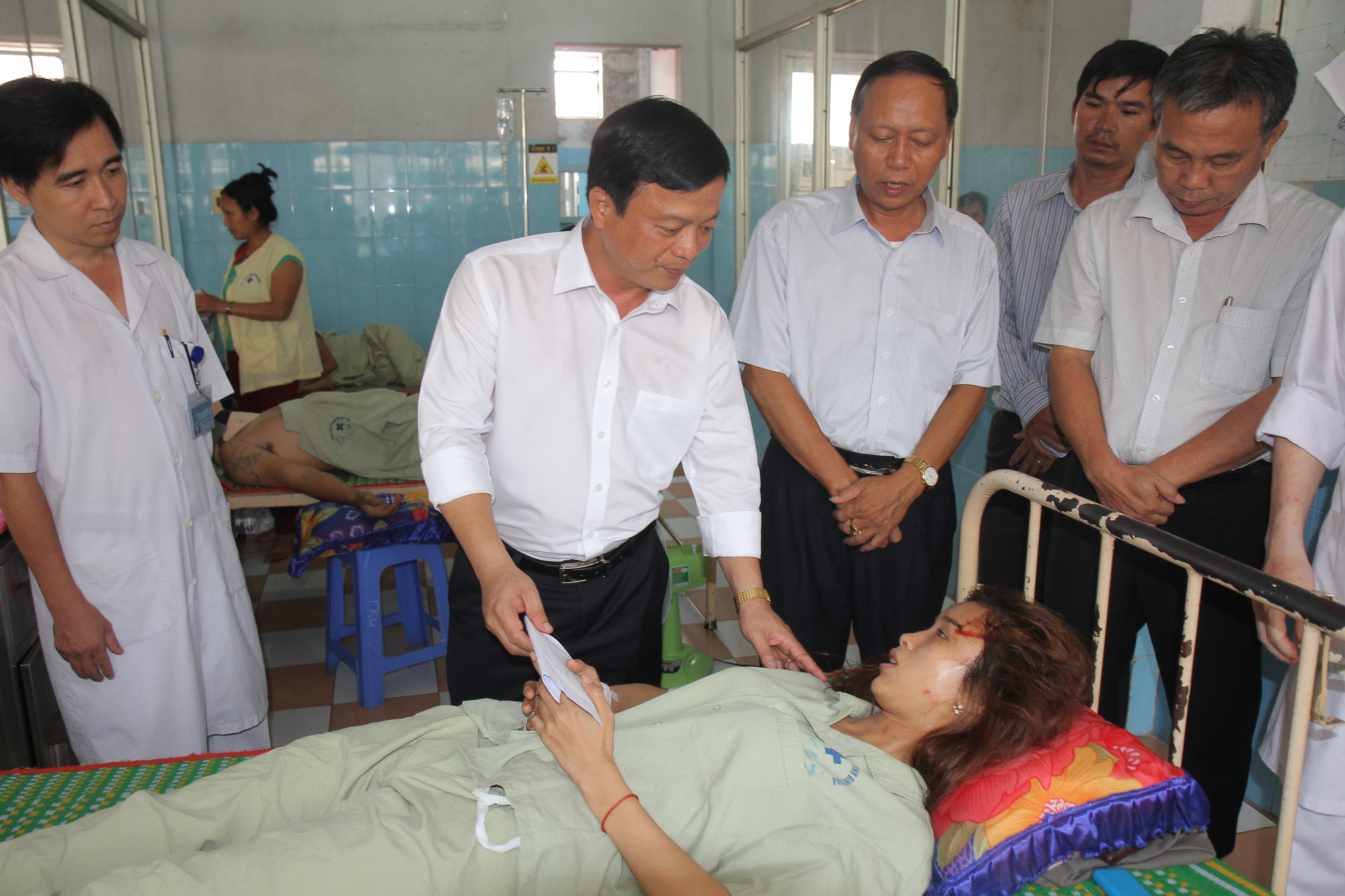 TNGT-tham-khoc-5-nguoi-chet-tai-B&igrave;nh-Dinh