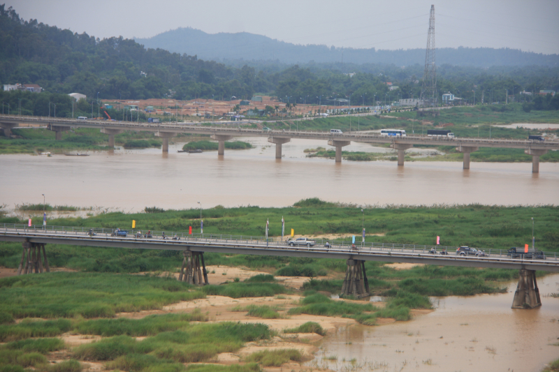 Quang-Ngai-phat-trien-ha-tang-thu-hut-dau-tu-2