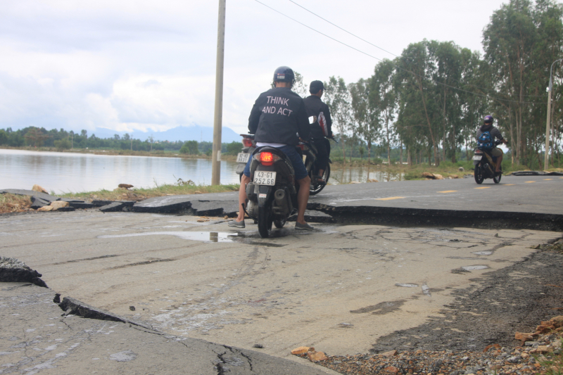 Giao-thong-Quang-Nam-vo-tran-do-mua-lu-8