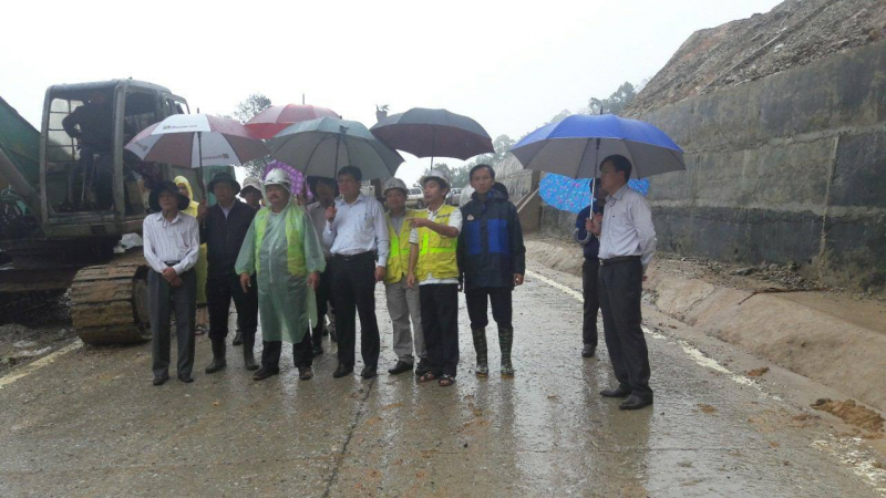 No-luc-thong-tuyen-diem-nong-duong-Ho-Chi-Minh-1