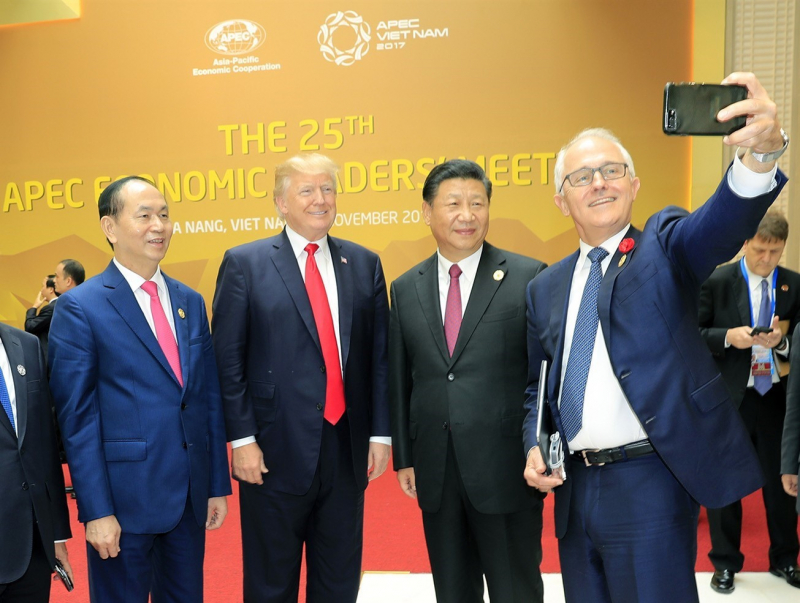 Nhin-lai-nhưng-hoat-dong-cua-Tong-thong-Trump-tai-