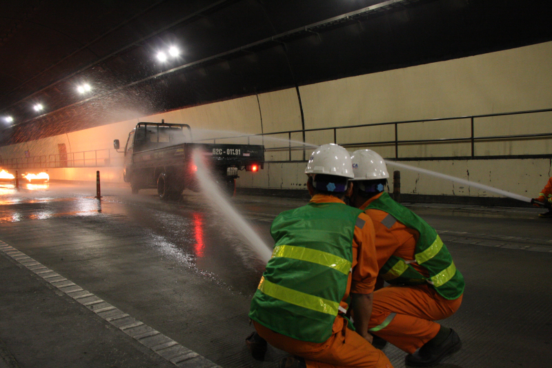 Dien-tap-chua-chya-va-cuu-ho-trong-ham-Hai-Van-7