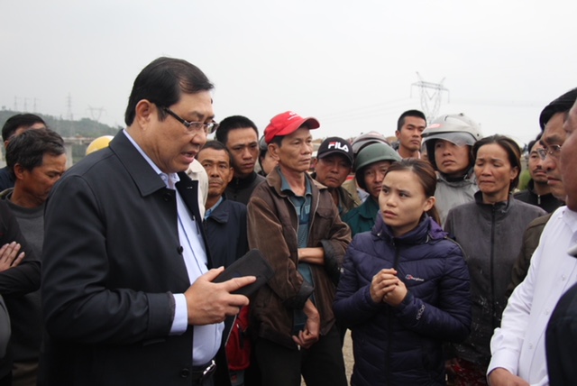 Lat-xe-khach-Xe-con-han-kiem-dinh-10