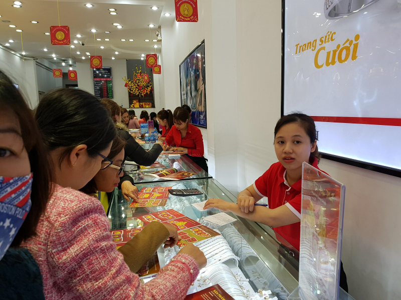 Thua-nguoi-mua-vang-via-Than-Tai-4