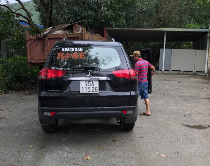 Them-xe-tra-hinh-bi-bat-nong-1s