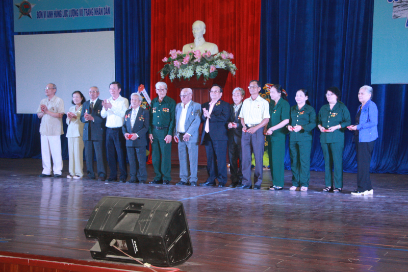 Nganh-GTVT-QN-DN-ke-thua0-truyen-thong-phat-huy-no