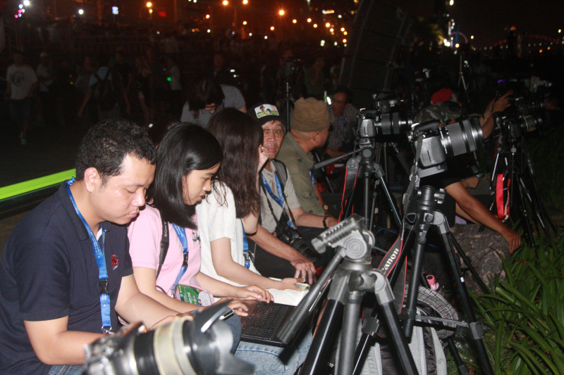 San-sang-khai-phao-Le-hoi-phao-hoa