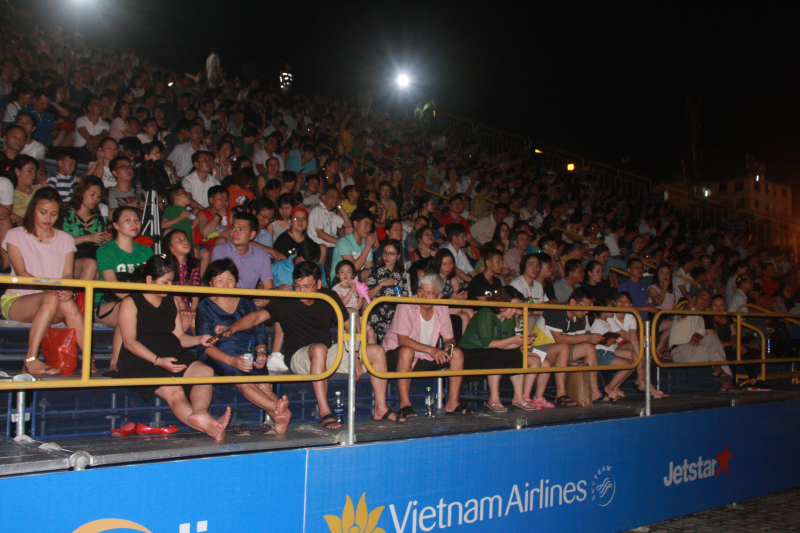 San-sang-khai-phao-Le-hoi-phao-hoa-4