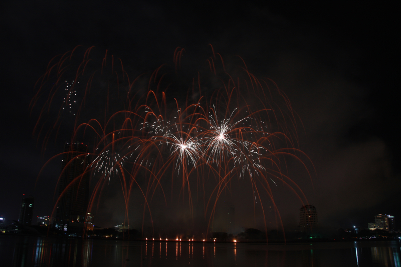 Qua-khu-hien-tai-trong-nennhac-tr&eacute;n-ng-han-5