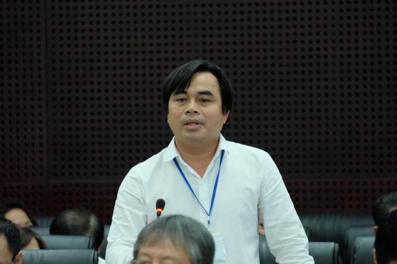 HDND-D&agrave;-Nang-nong-chuyen-o-nhie-xe-dau-keo-dua-nha