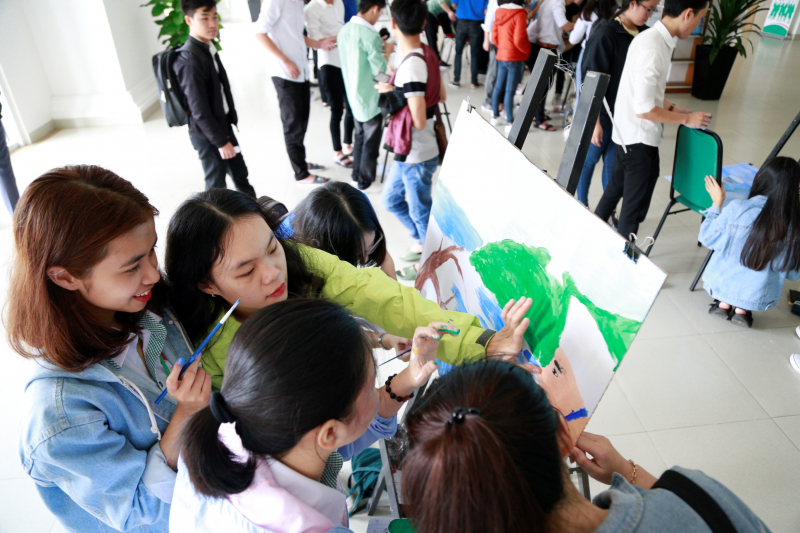 Tang-ve-xe-Tet-cho-sinh-vien-ngheo-3