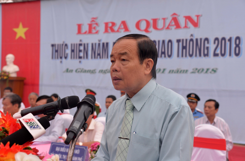 an-giang-le-ra-quan-nam-an-toan-giao-thong-2018 1.