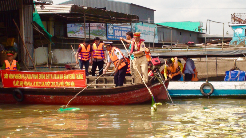 1aace2856fa881f6d8b9