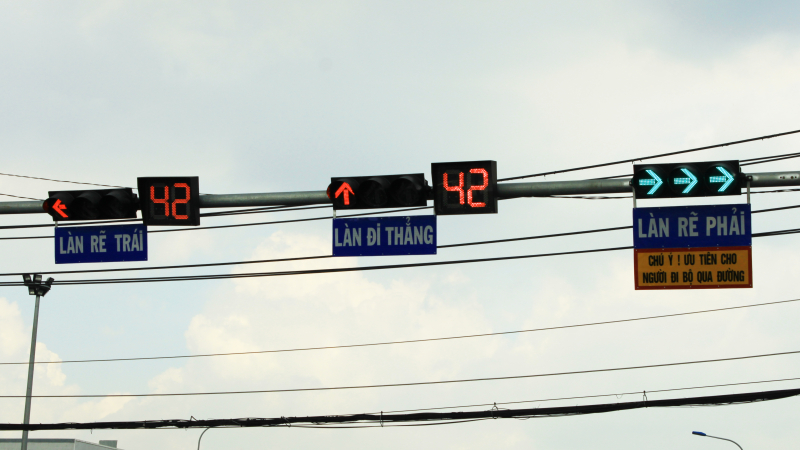 Biến b&aacute;o cho ph&eacute;p tất cả c&aacute;c phương iện được ph&eacute;p 