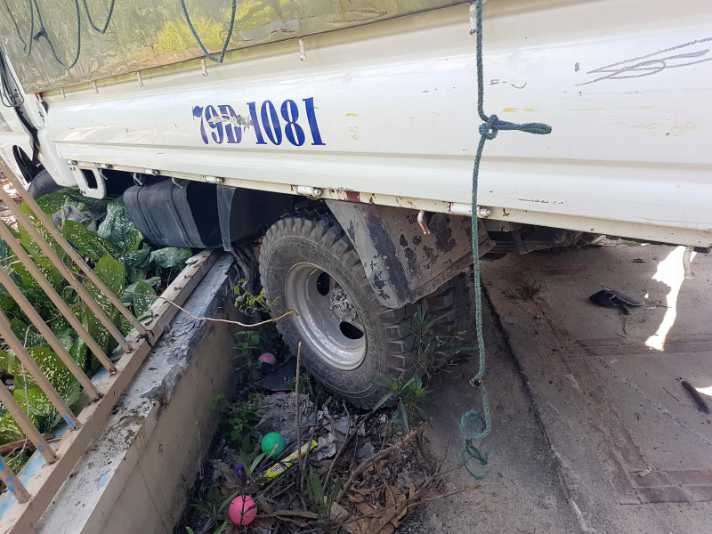 26692654_1327002470778347_1195385375_o