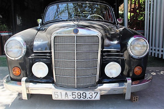 img2159-15183369935211890077537