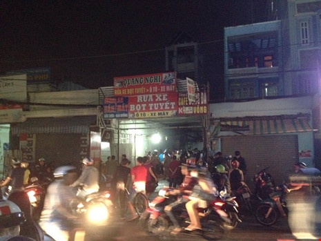 rat-dong-nguoi-dan-theo-doi-vu-viec_tpkp