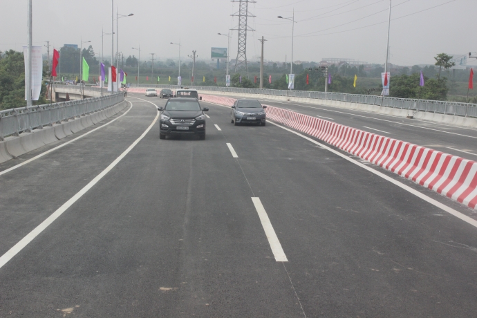 Cầu Hạc Tr&igrave; được đưa v&agrave;o khai th&aacute;c sẽ g&oacute;p phần giả