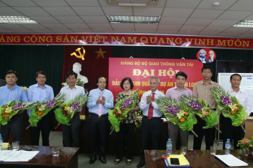 Đồng ch&iacute; Đỗ Văn Thuật v&agrave; Tổng gi&aacute;m đốc Ban QLDA Th