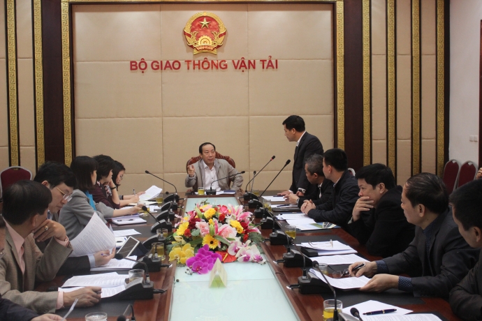 Thu truong Nguyen Hong Truong chu tri cuoc hop nga