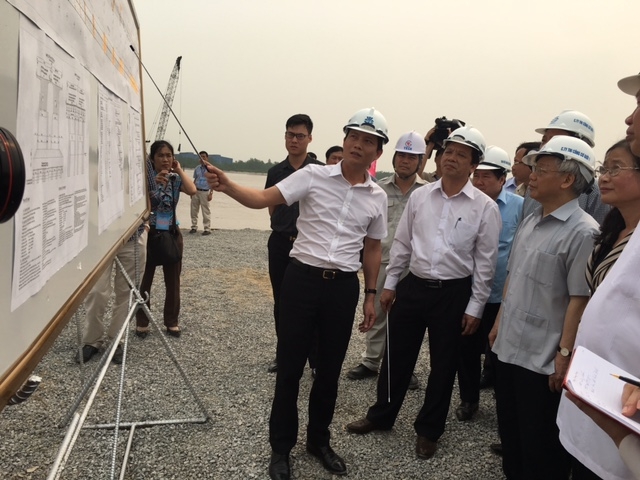 &Ocirc;ng Nguyễn Ngọc Ho&agrave;, Ph&oacute; TGĐ Cienco1 b&aacute;o c&aacute;o với T