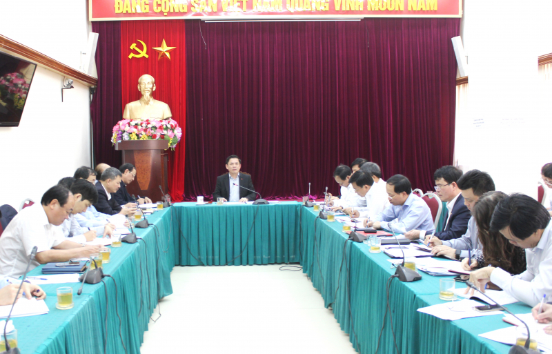 Bộ trưởng Nguyễn Văn Thể chủ tr&igrave; cuộc họp h&ocirc;m qua 