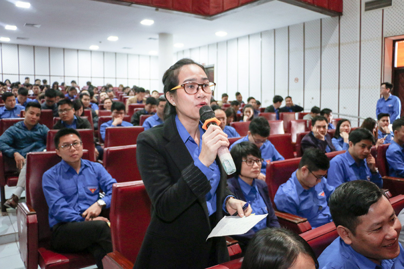 Đại diện Đo&agrave;n Thanh ni&ecirc;n Cục H&agrave;ng kh&ocirc;ng Việt Nam c