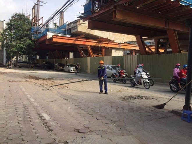 20170611155957-ong-thep-roi