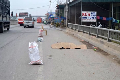 Nghệ An Truy t&igrave;m chiếc xe g&acirc;y tai nạn chết người r