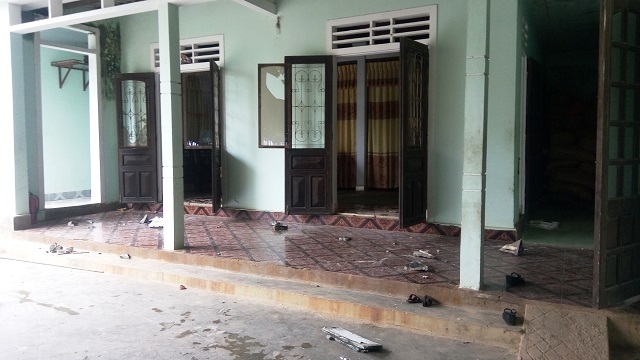 Không đóng tiền “bảo kê” khai thác cát, côn đồ tới