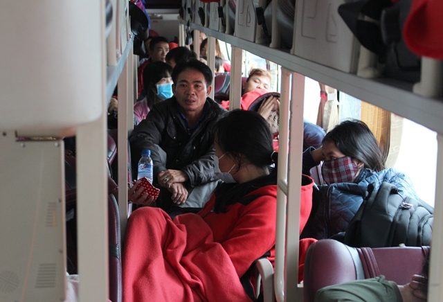 Xe-chở-qu&aacute;-số-người-quy-định-bị-ph&aacute;t-hiện-v&agrave;-xử-l&yacute;