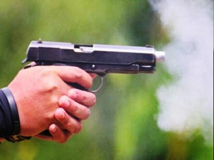 Nổ s&uacute;ng tại nh&agrave; ri&ecirc;ng, một phụ nữ tử vong