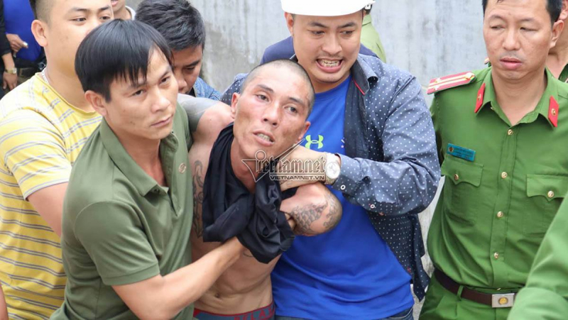 thot-tim-be-trai-1-tuoi-khoc-thet-khi-bi-khong-che