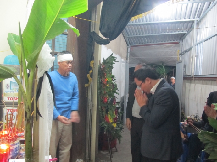 UBATGTQG-vieng-nan-nhan-Long-Bien