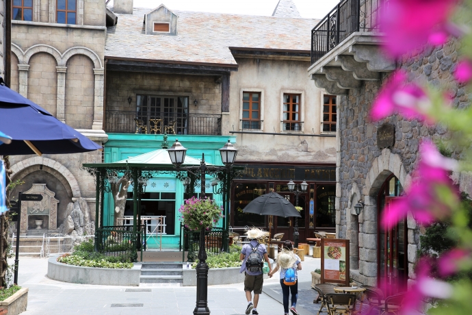 san-khau-tuan-le-phap-tai-Ba-Na-Hills
