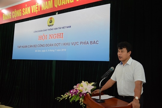 Chu-tich-Cong-doan-GTVT-khai-mac-tap-huan