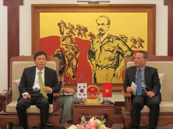 Bo-truong-BoGTVT-tiep-Dai-su-Han-Quoc