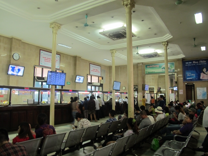 ban - ve - tau - ga - ha - noi