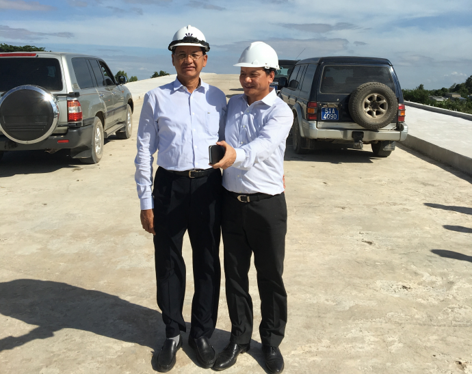 Thu-truong-bo-GTVt-Nguyen-Nhat-va-Pho-Qu&oacute;c-vu-khan