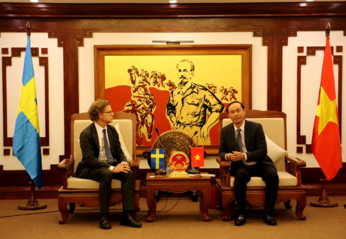 Thu-truong-bo-GTVT-Le-Dinh-Tho-tiep-Dai-su-Thuy-Di