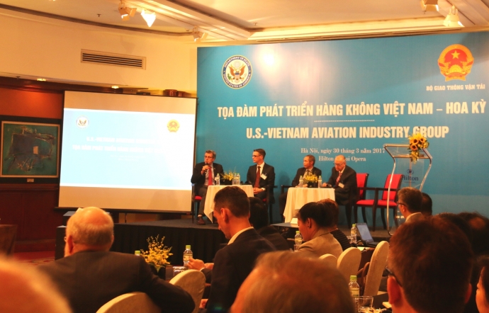 Toa-dam-hang-khong-Viet-Nam-Hoa-Ky