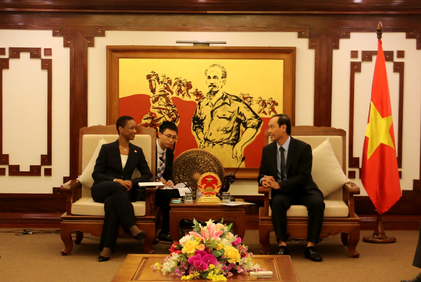 Thu-truong-GTVT-Le-Dinh-Tho-tiep-USTDA-ve-tiep-nha