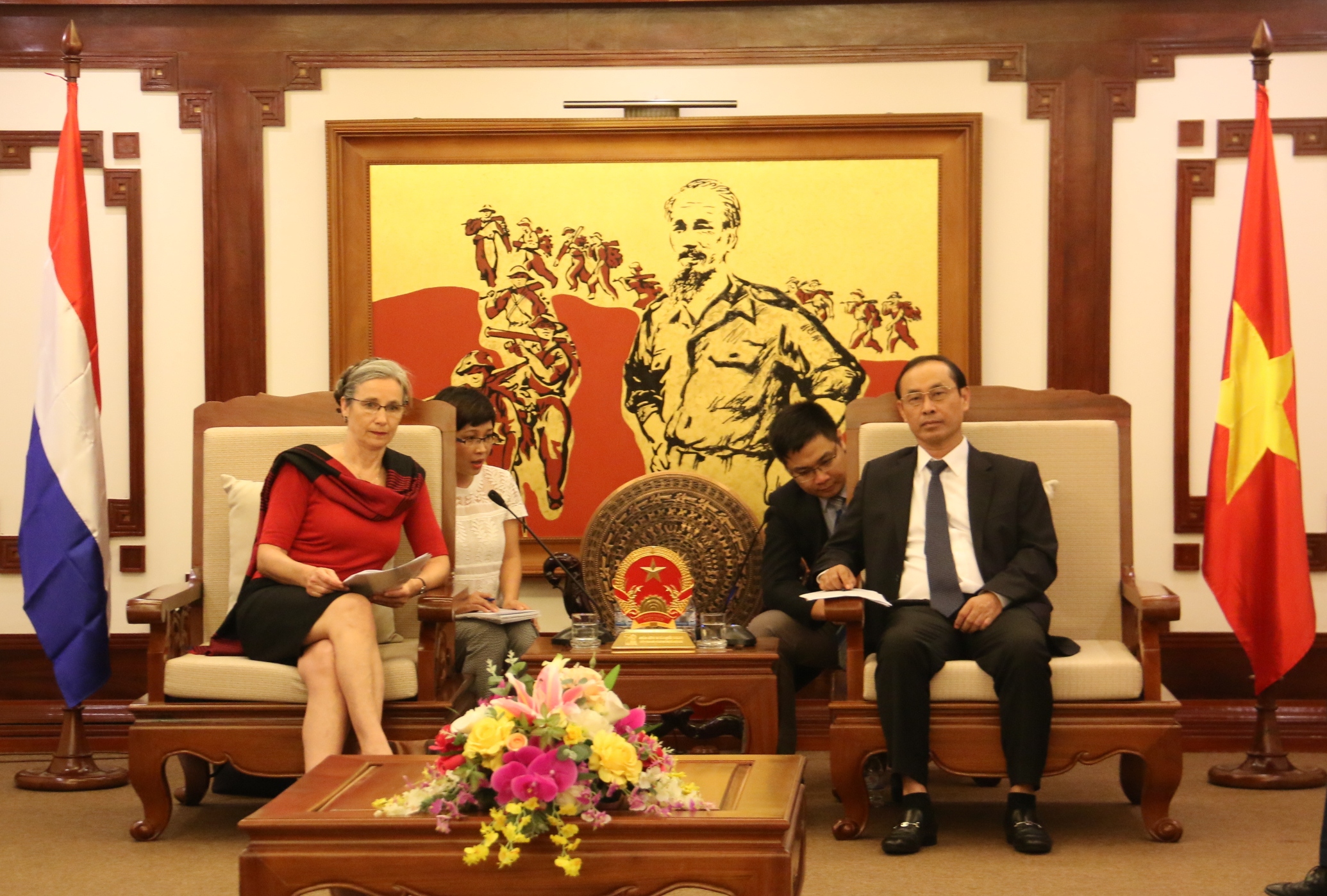 Thu-truong-Bo-GTVT-Le-Dinh-Tho-tiep-Dai-su-Ha-Lan