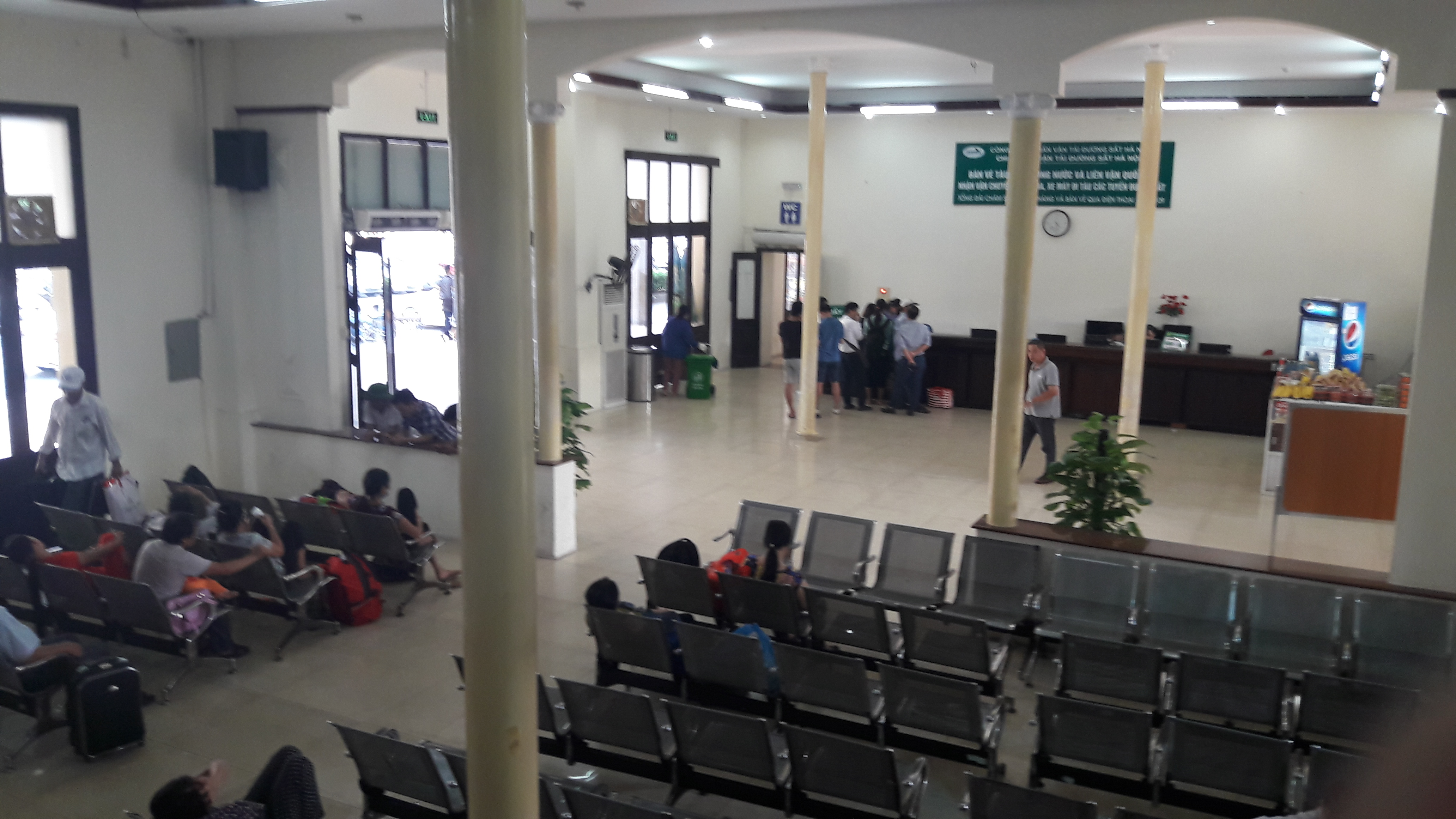 phong-doi-tau-ga-ha-noi2