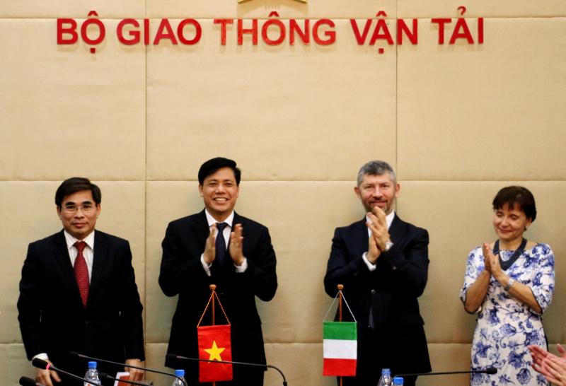 Italia-trao-bao-cao-dau-ki-ho-tro-ki-thuat-duong-s