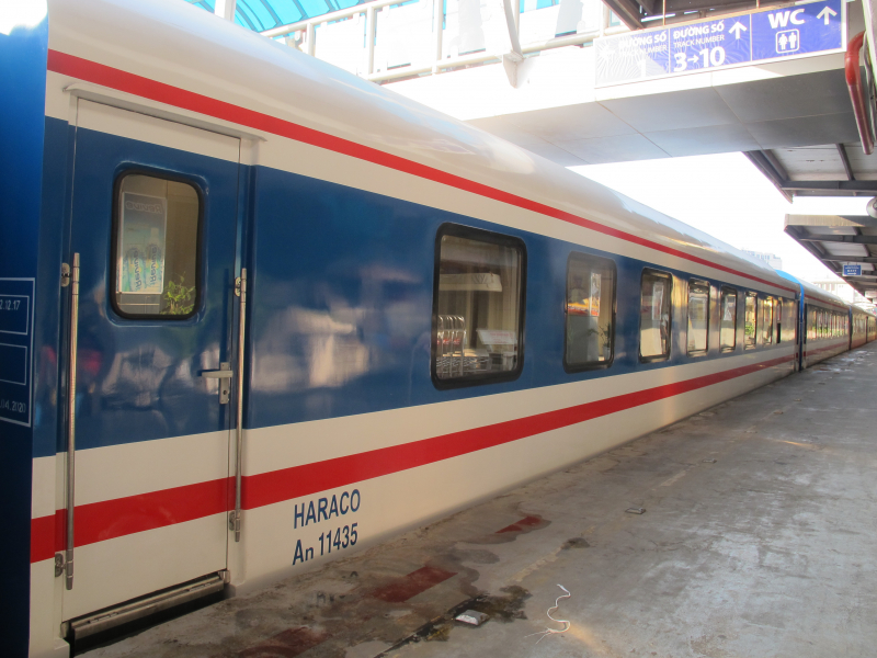 Toa t&agrave;u đ&oacute;ng mới