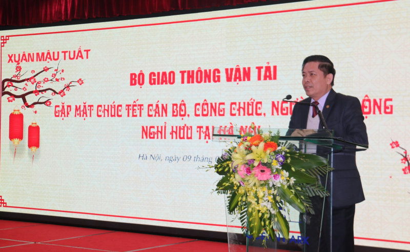 Bo-truong-bo-GTVT-Nguyen-Van-The-chuc-tet-huu-tri-