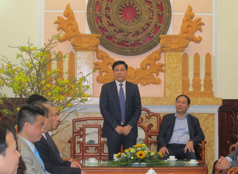 thu-truong-Bo-GTVT-Nguyen-Ngoc-Dong-chuc-tet-ga-Ha
